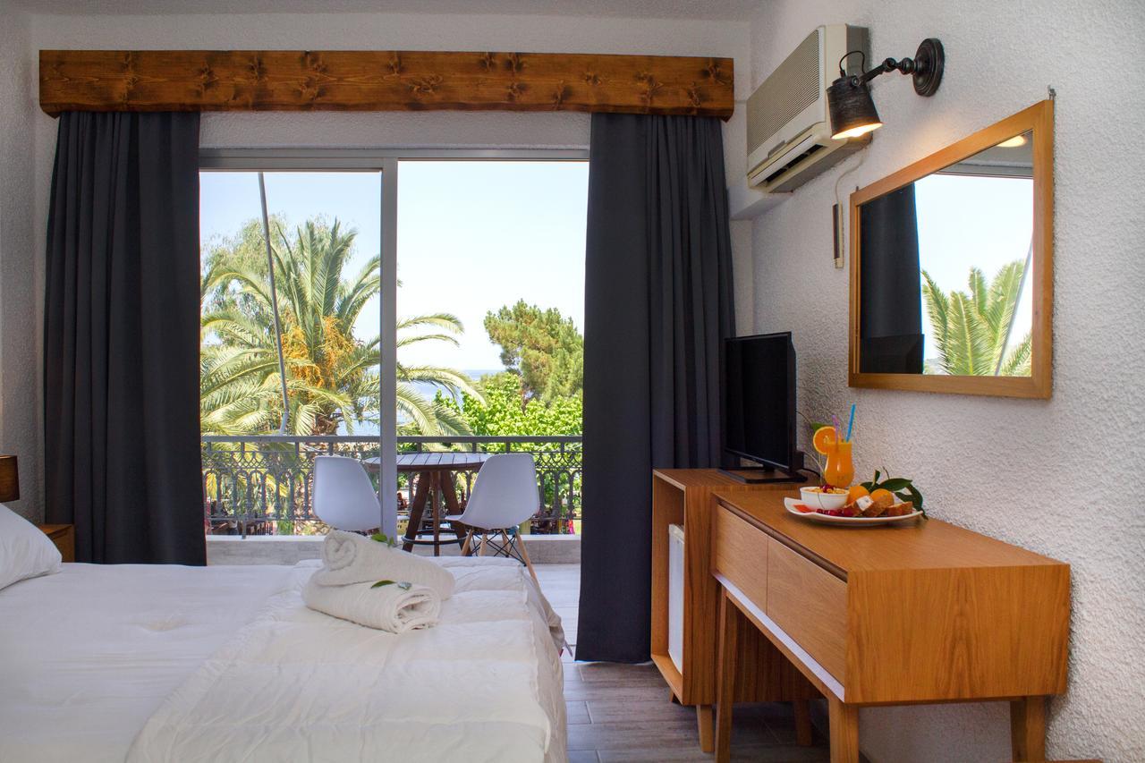 Hotel Hellas Epidaurus ภายนอก รูปภาพ